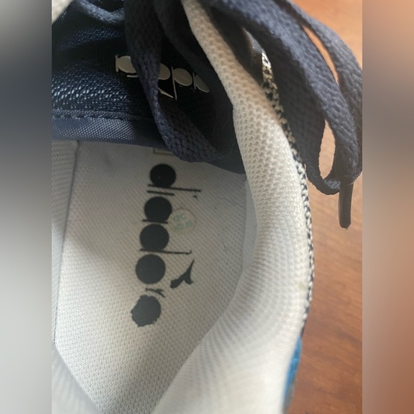 Diadora Running Shoes - Picture 4 of 12